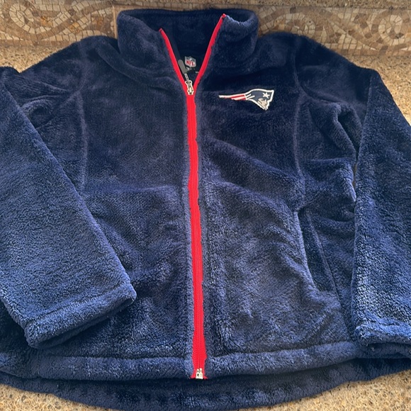NFL New England Patriots Women’s Sherpa fuzzy north face like jacket small great - Picture 11 of 14
